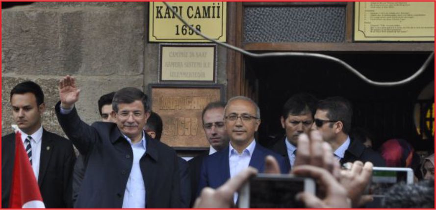 “ERDOĞAN LİDERİMİZ, HOCA DEĞERİMİZ”