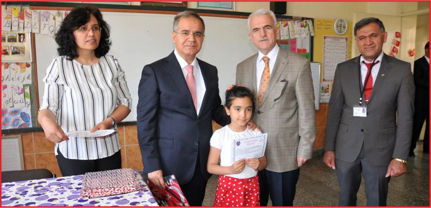 “AHLAKLI,MİLLETİNİ SEVEN BİREYLER YETİŞMELİ”