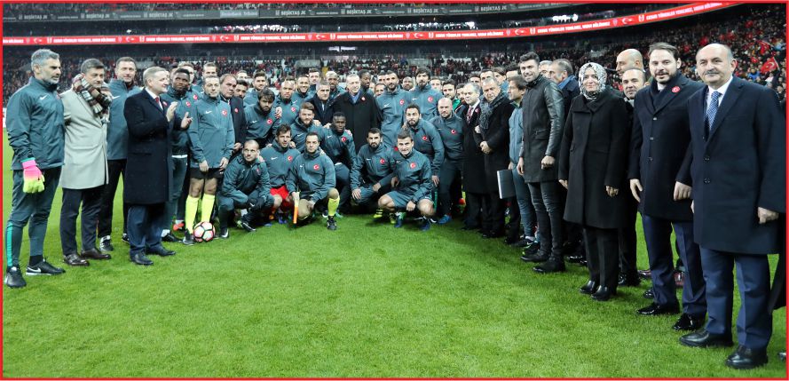 YILDIZLAR KARMASI TERÖRE KARŞI SAHAYA ÇIKTI