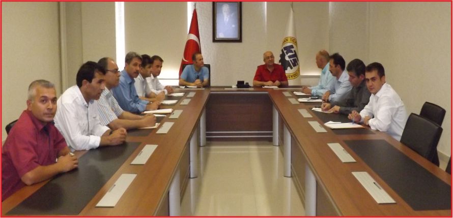 AK PARTİ'DEN KARAMAN TİCARET VE SANAYİ ODASINA ZİYARET