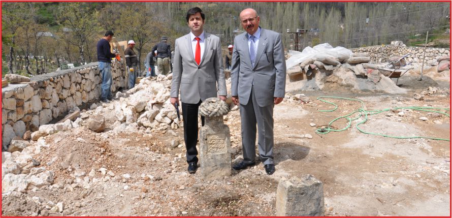 KARACAOĞLANIN MEZARI NEREDE?