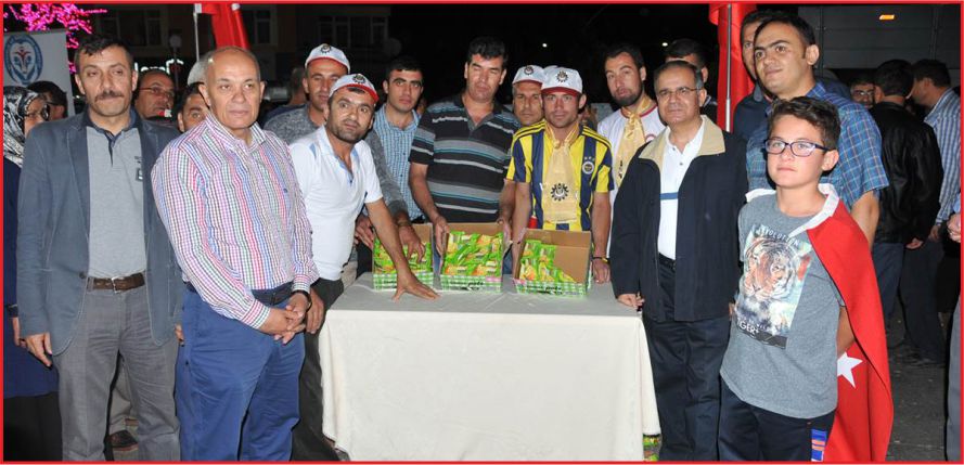 AKTEKKE’DE DEMOKRASİ NÖBETİ