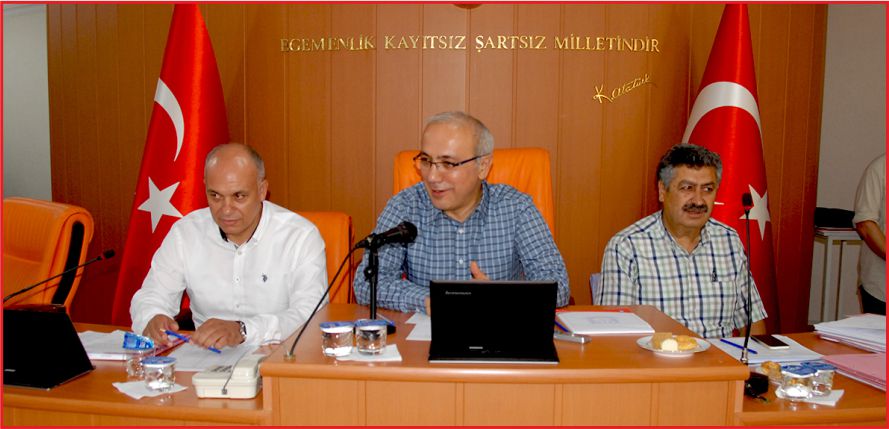 BELEDİYE MECLİSİ’NE BAKAN SÜRPRİZİ