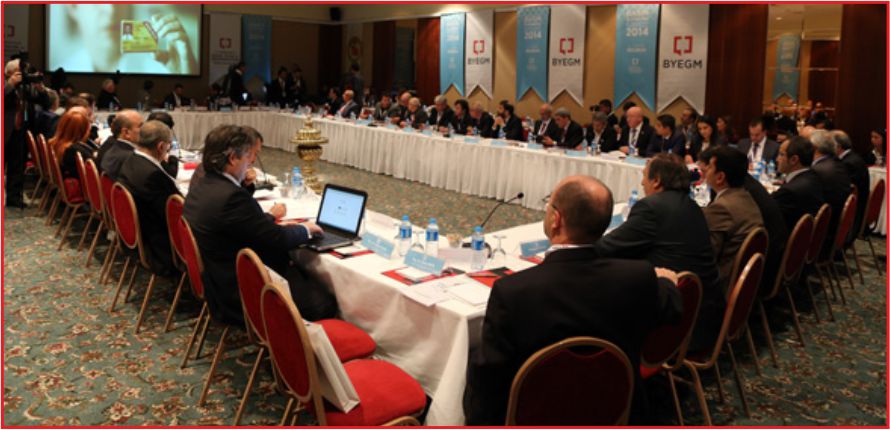 "GAZETECİLER GÜÇLÜ HAKLARLA DONATILACAK"