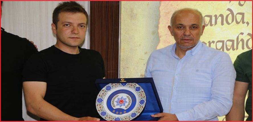 “VATANIMIZI ÜÇ-BEŞ SOYSUZA BIRAKMAYIZ”