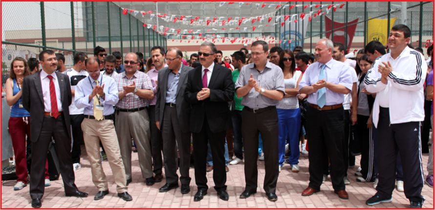 KMÜ’DE ŞAMPİYONLAR ÖDÜLLENDİRİLDİ