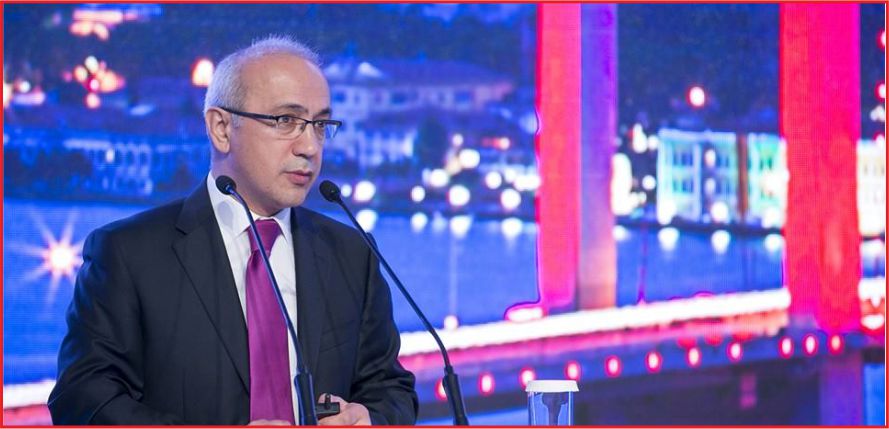 “CARİ AÇIK GİDEREK AZALIYOR”