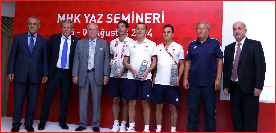 HAKEMLER SEZONU AÇTI