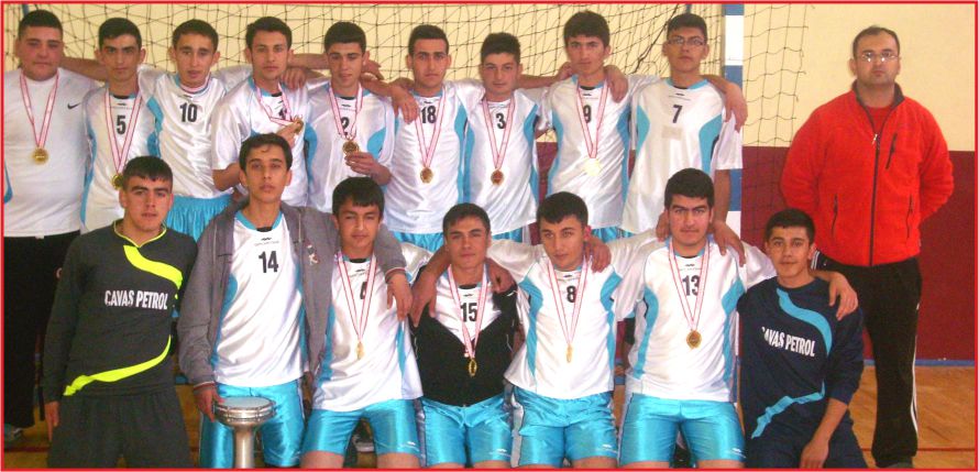 HENTBOL’DA KUPALAR SAHİPLERİNİ BULDU