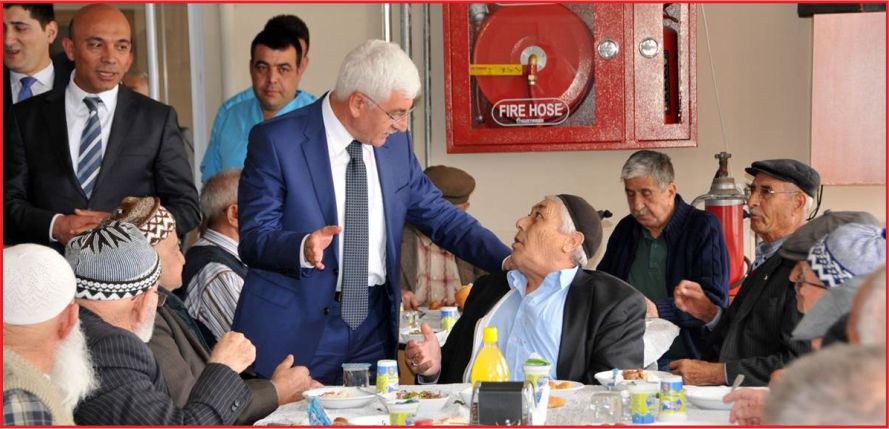 YAŞLILARIN GÖNLÜ ALINDI