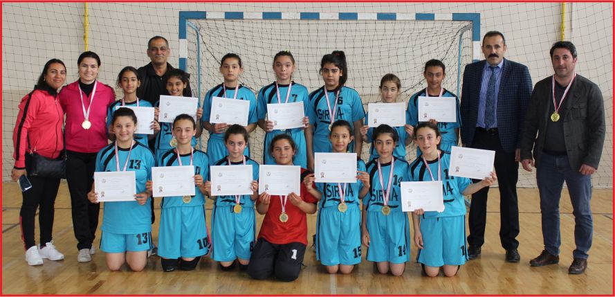 KÜÇÜKLER HENTBOL GRUP MÜSABAKALARI SONA ERDİ