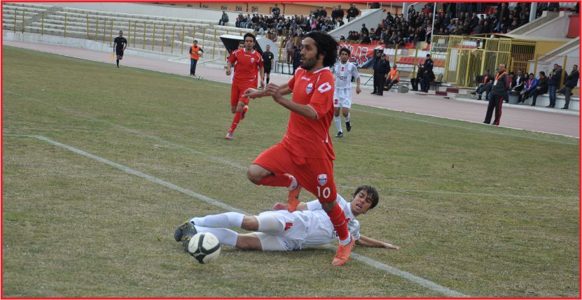 ZİRVE YARIŞI TAKIMLAR PUAN KAYBETTİ