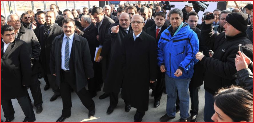 İNTERNETE SANSÜR VE FİŞLEME GELİYOR