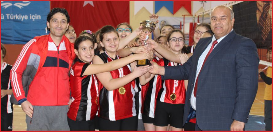 KÜÇÜKLER FİLEDE BÜYÜLEDİ