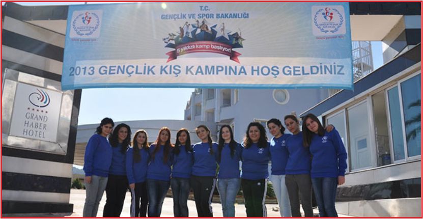 KIŞ KAMPLARI COŞKUYLA DEVAM EDİYOR