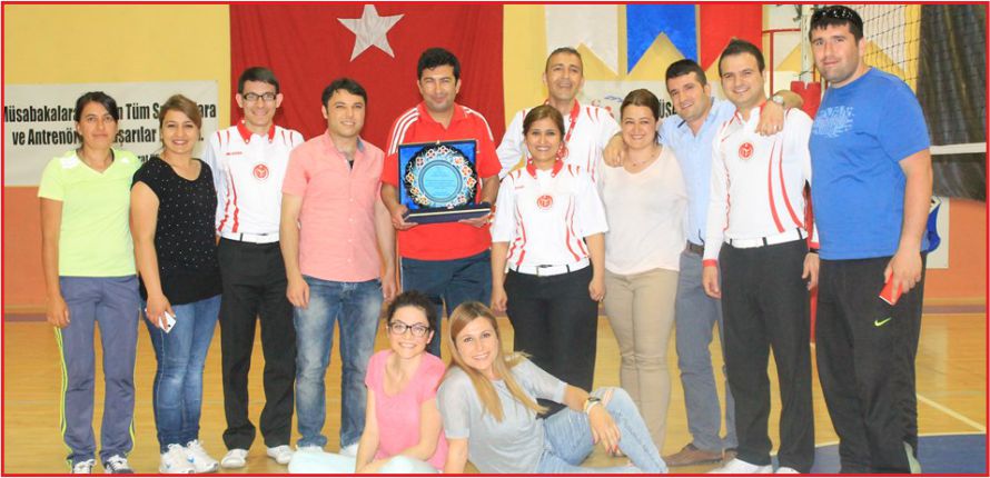 BABAOĞLU KOLEJİ ŞAMPİYON