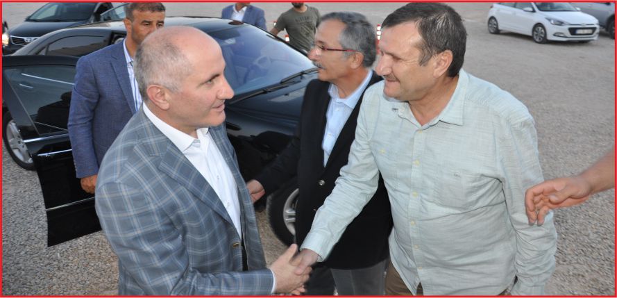 GAZETECİLER YEMEKTE BULUŞTU