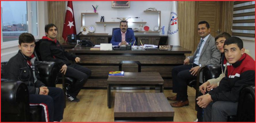 Antalya’nın Kemer ilçesinde düzenlenen Türkiye Pool Bilardo Şampiyonası 2’nci etap müsabakalarında genç bayanlar kategorisinde Karamanlı sporcular Sumeyye Çankaya birinci, Nursel Okutan ise ikinci olma başarısı gösterdi. Türk