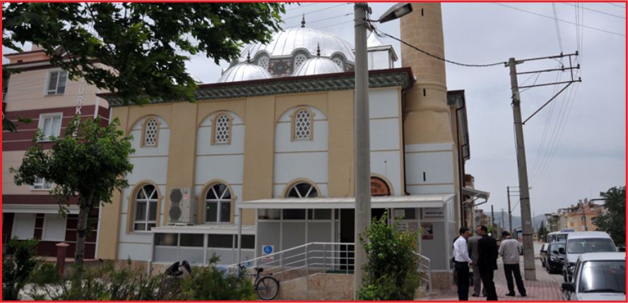 EMEKSEVEN CAMİİ HİZMETE AÇILDI