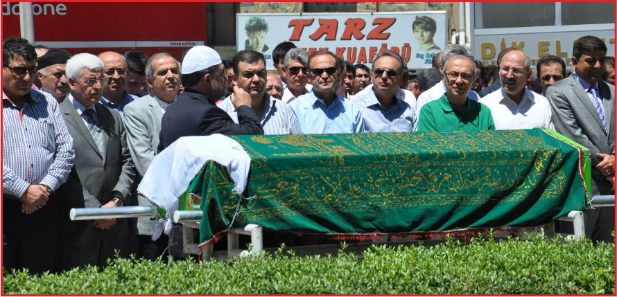 AYŞE HATİPOĞLU DUALARLA UĞURLANDI