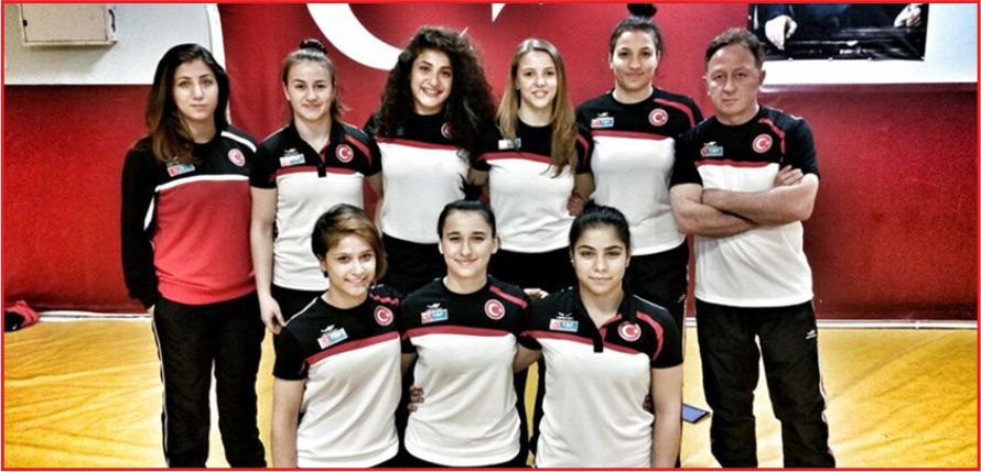 KADIN GÜREŞÇİLERİMİZ MİNDERE ÇIKIYOR