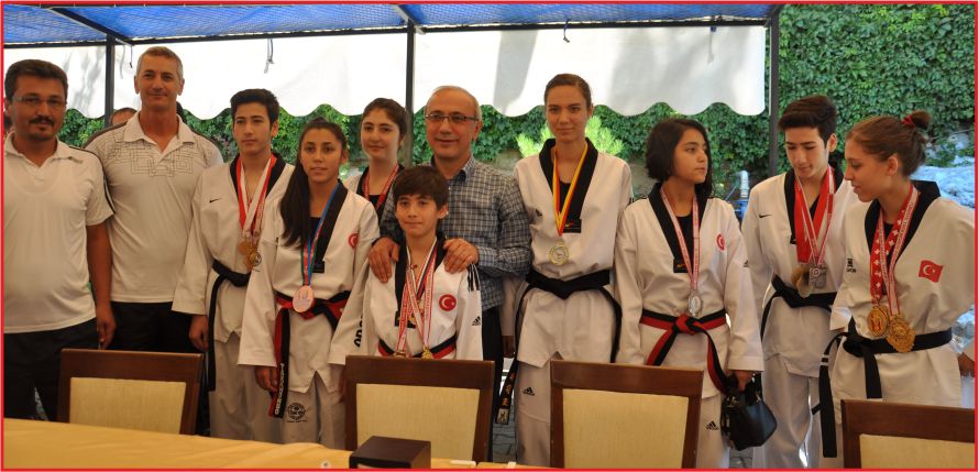 ŞAMPİYONLARA ELVAN’DAN DESTEK !