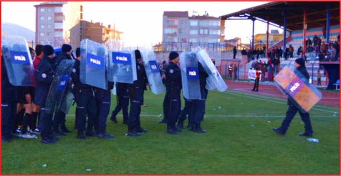 NİĞDE BELEDİYE MAÇINDA OLAY !