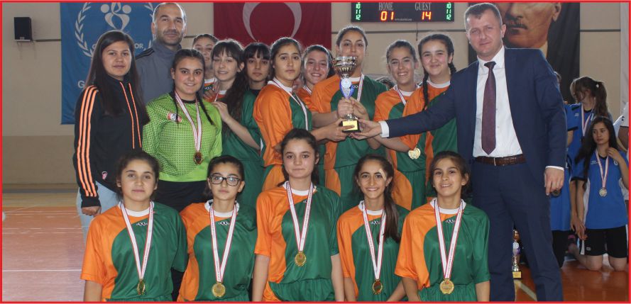 HENTBOLDA ZİRVENİN ADI SPOR LİSESİ