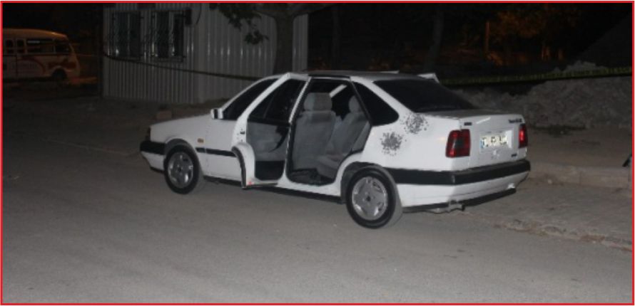 OTOMOBİLE ATEŞ AÇILDI:4 YARALI