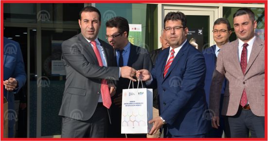 ADLİYE’DE FİDAN DAĞITIMI