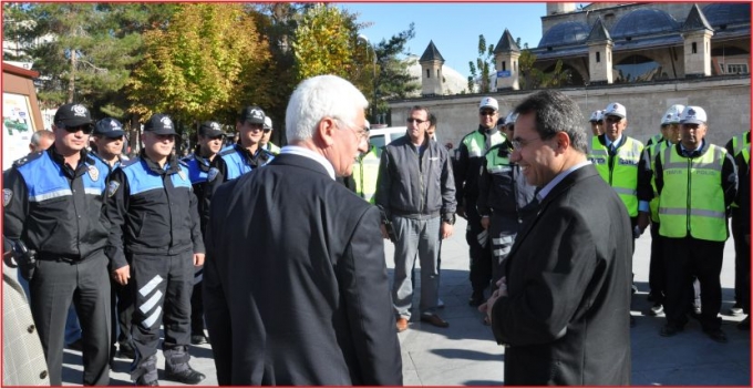 EMNİYET MOTOSİKLETLERE GÖZ AÇTIRMIYOR