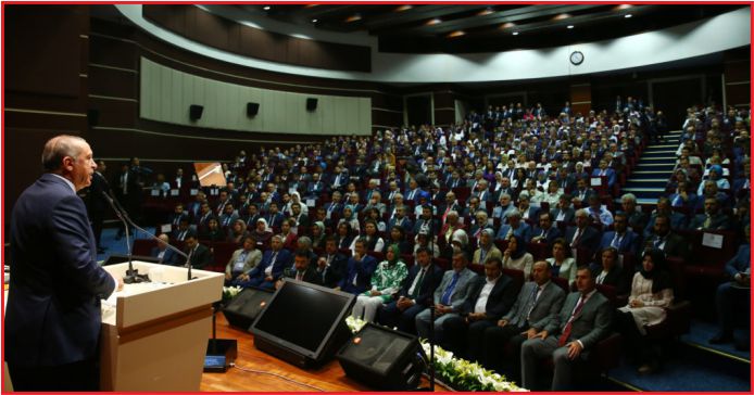 AK PARTİ ESKİ MİLLETVEKİLLERİNİ UNUTMADI