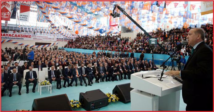 AK PARTİ YÖNETİMİ BELİRLENDİ