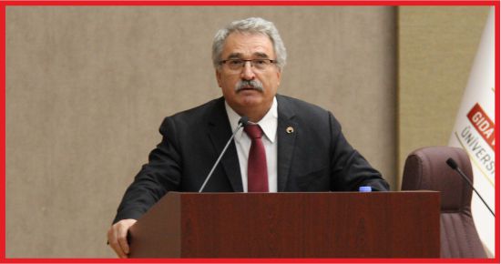 "AKİF, YOLUMUZU AYDINLATAN KİLOMETRE TAŞLARINDANDIR"