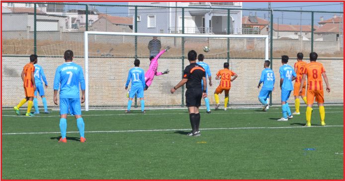 AMATÖR KÜMEDE 4 MAÇ OYNANDI