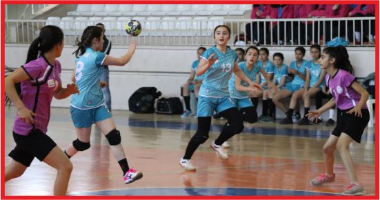 ANALİG HENTBOL ÇEYREK FİNAL MÜSABAKALARI AÇILIŞ SEREMONİSİ İLE BAŞLADI