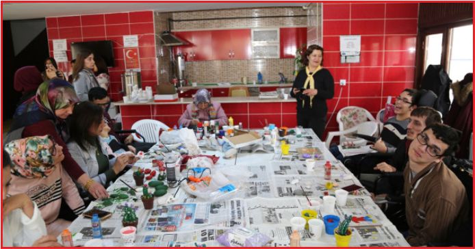 ANNELER VE ENGELLİ ÇOCUKLARI BİRLİKTE BAŞARIYOR