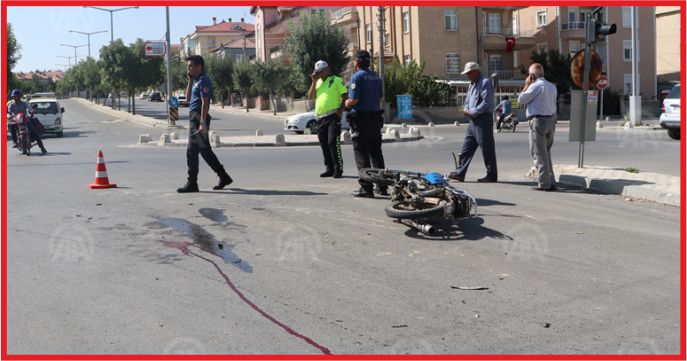 ARAÇLA MOTOSİKLET ÇARPIŞTI: 1 YARALI