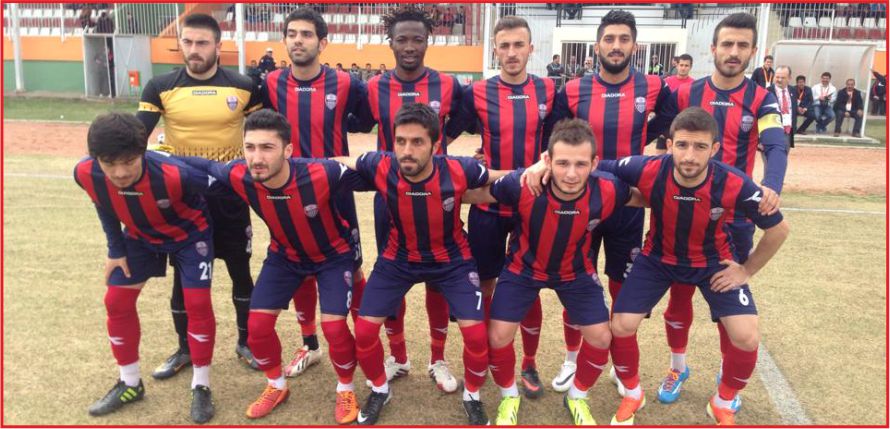 CEYHANSPOR ZİRVEDE RAHAT !