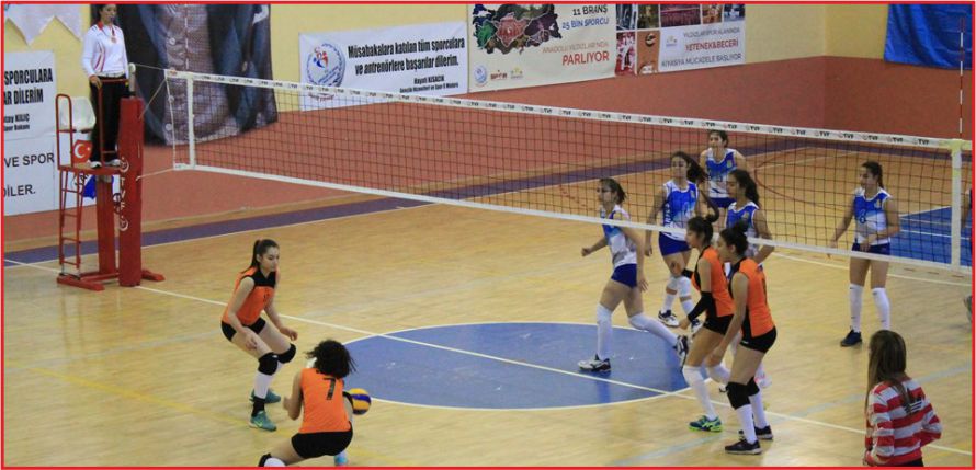 GENÇ KIZLAR GRUP VOLEYBOL MÜSABAKALARI SONA ERDİ