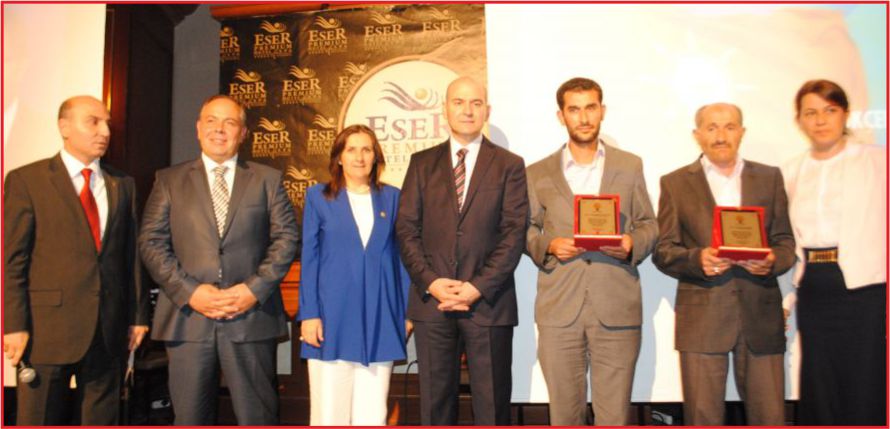 “SIĞINDIĞIMIZ TEK NOKTA MİLLETİMİZDİR”