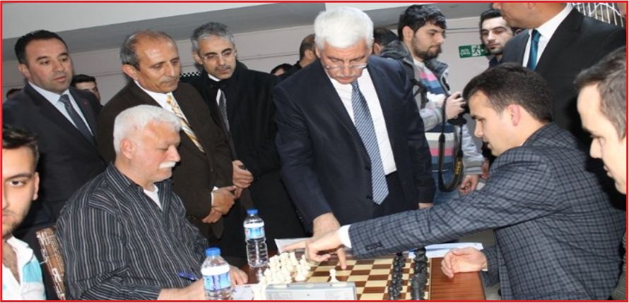 HAYDİ KARAMAN! “SOKAKTA SATRANÇ VAR”