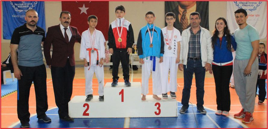 TEKMELER ŞAMPİYONLUK İÇİN KALKTI