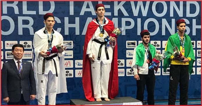 BAKAN  BAK  ŞAMPİYONU KUTLADI