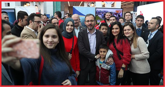 BAKAN TEKNOLOJİ FUARI'NI GEZDİ