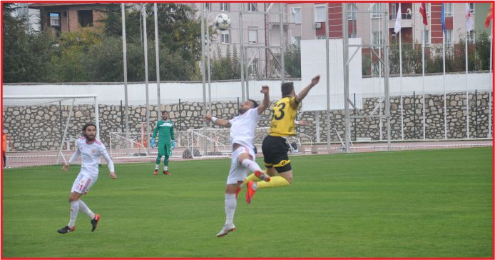 BAL LİGİNDE BEŞ MAÇ OYNANDI