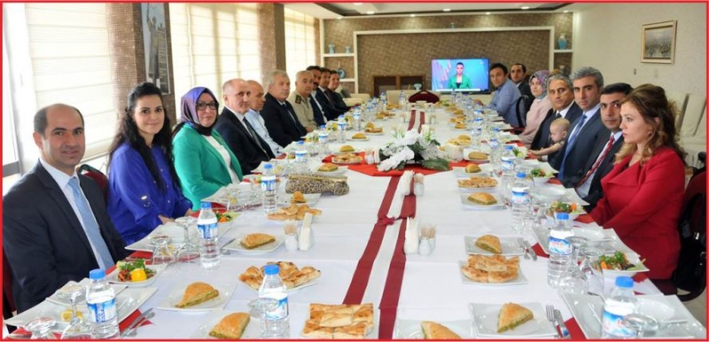 “BAŞARILI ÇİZGİNİZİ DEVAM ETTİRİN”