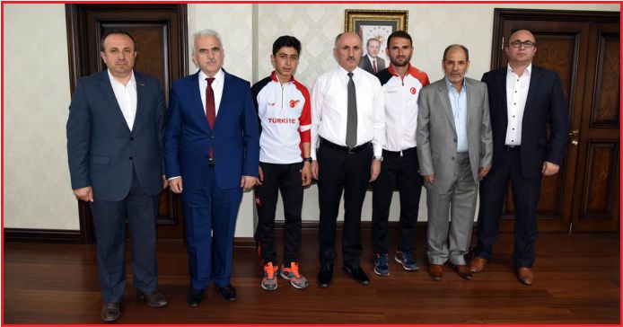 BAŞARILI SPORCUDAN VALİ MERAL’E ZİYARET