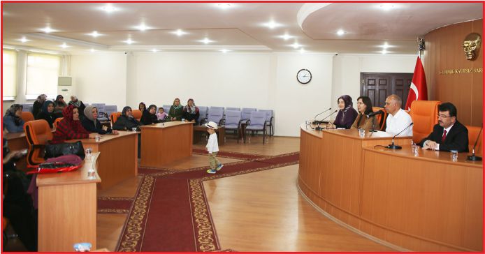 BELEDİYEDEN HANIMLARA ŞEHİR GEZİSİ