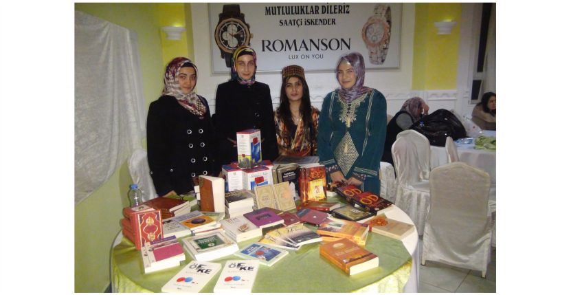 KARAMANLI BAYANLAR ÜNİVERSİTELİ ÖĞRENCİLERLE BULUŞTU